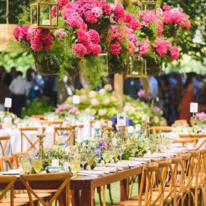 Comment trouver le fleuriste idéal pour des compositions florales de mariage splendides